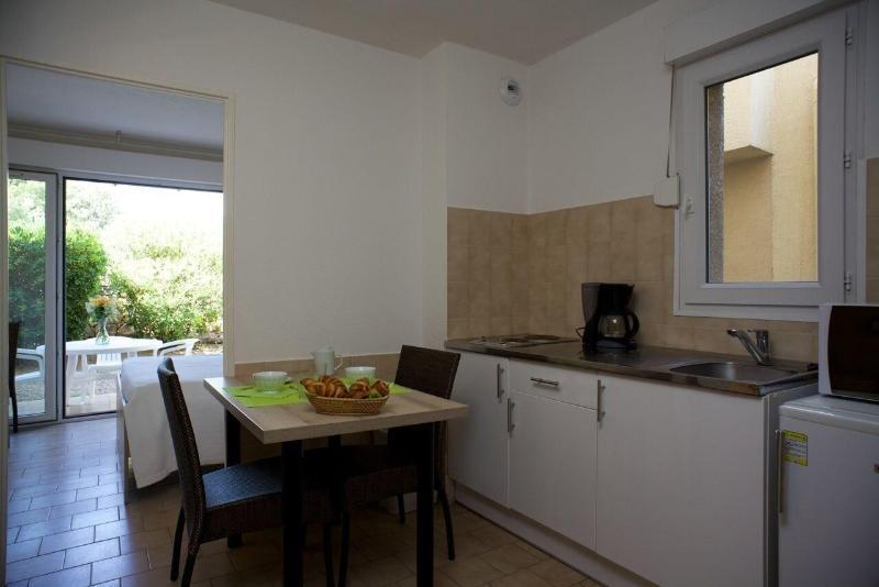 LʼÎle-Rousse Motel Le Vieux Moulin מראה חיצוני תמונה