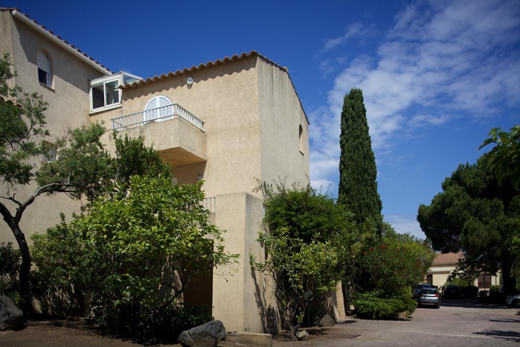 LʼÎle-Rousse Motel Le Vieux Moulin מראה חיצוני תמונה