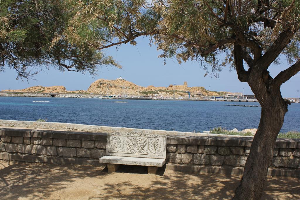 LʼÎle-Rousse Motel Le Vieux Moulin מראה חיצוני תמונה