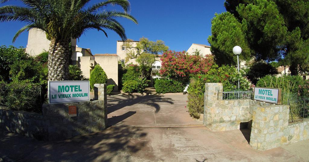 LʼÎle-Rousse Motel Le Vieux Moulin מראה חיצוני תמונה