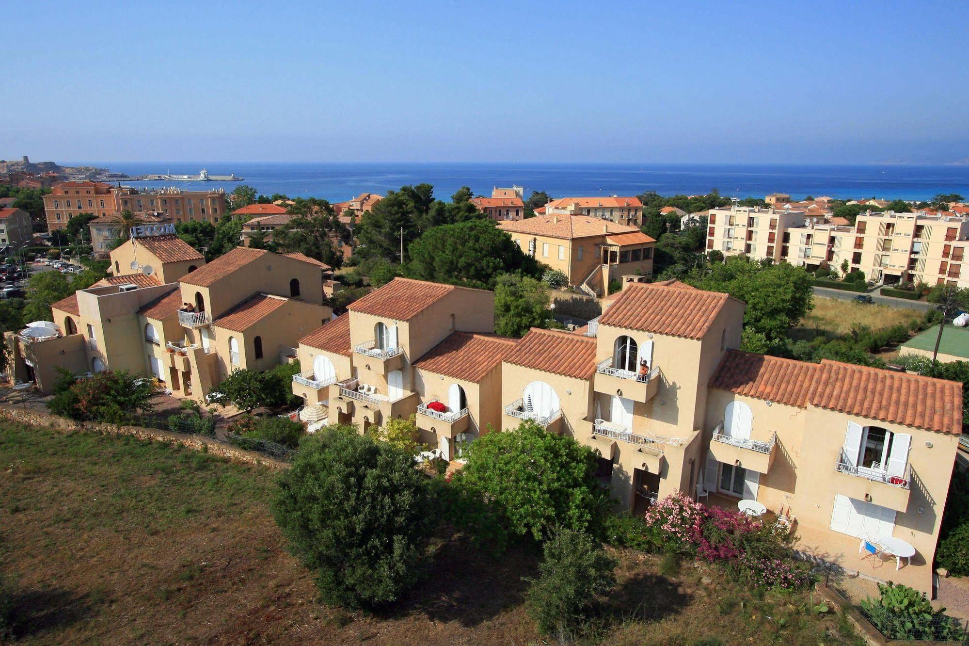 LʼÎle-Rousse Motel Le Vieux Moulin מראה חיצוני תמונה