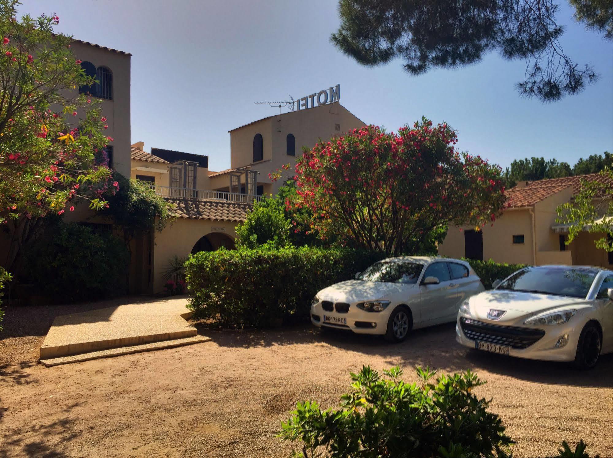 LʼÎle-Rousse Motel Le Vieux Moulin מראה חיצוני תמונה